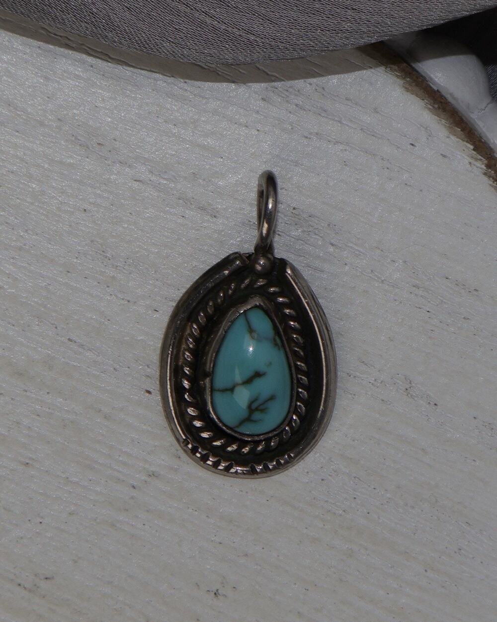 Vintage Navajo Sterling Silver Turquoise Pendant 4.5G /1.1in